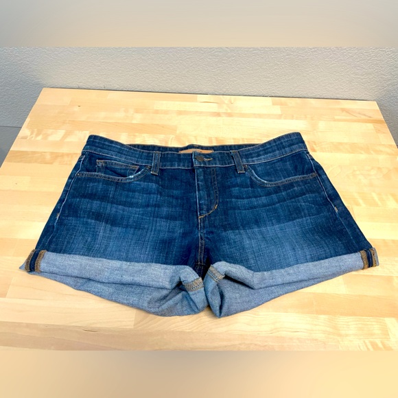 Joe’s Denim Shorts 4” seam - Picture 1 of 7
